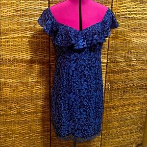 EUC Trina Turk OnOff Shoulder Mini Dress Midnight BLUE BLACK Floral lace dress 8